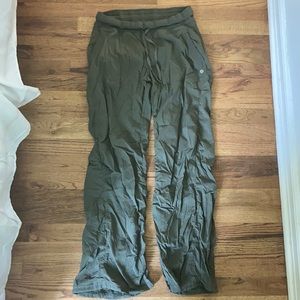 LuluLemon Dance Studio Pant. Sz 8